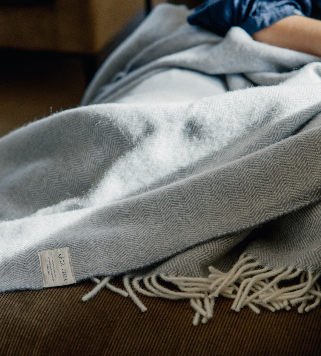 NZ Lambswool Throw – Soft Grey